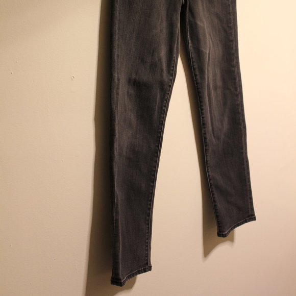 Uniqlo Washed Black Ankle Cropped Jeans Size 23 - Picture 5 of 7